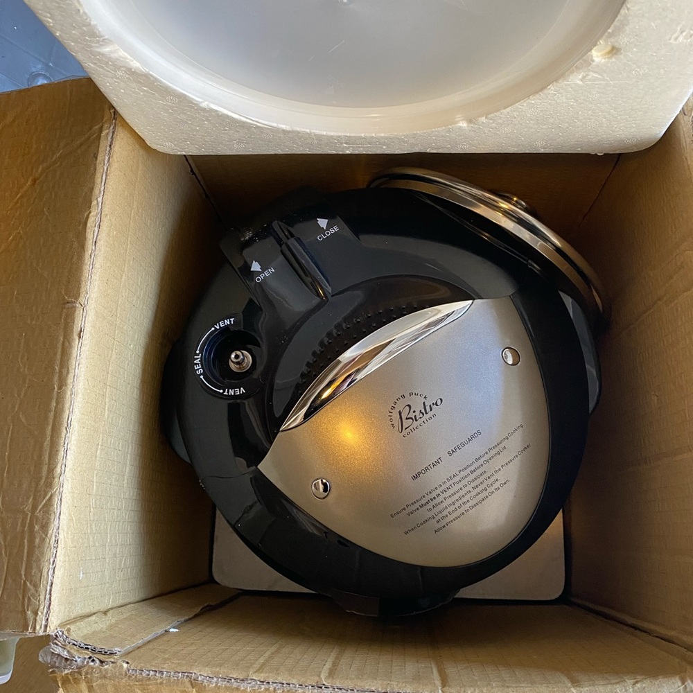 NEW Wolfgang Puck Bistro Pressure 7 QT Cooker Model BPCR 0007